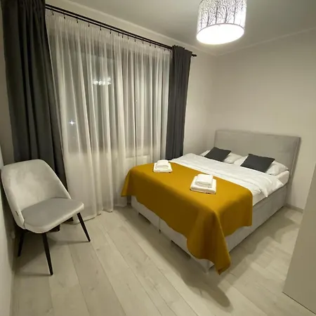 Apartment By The Old Town *